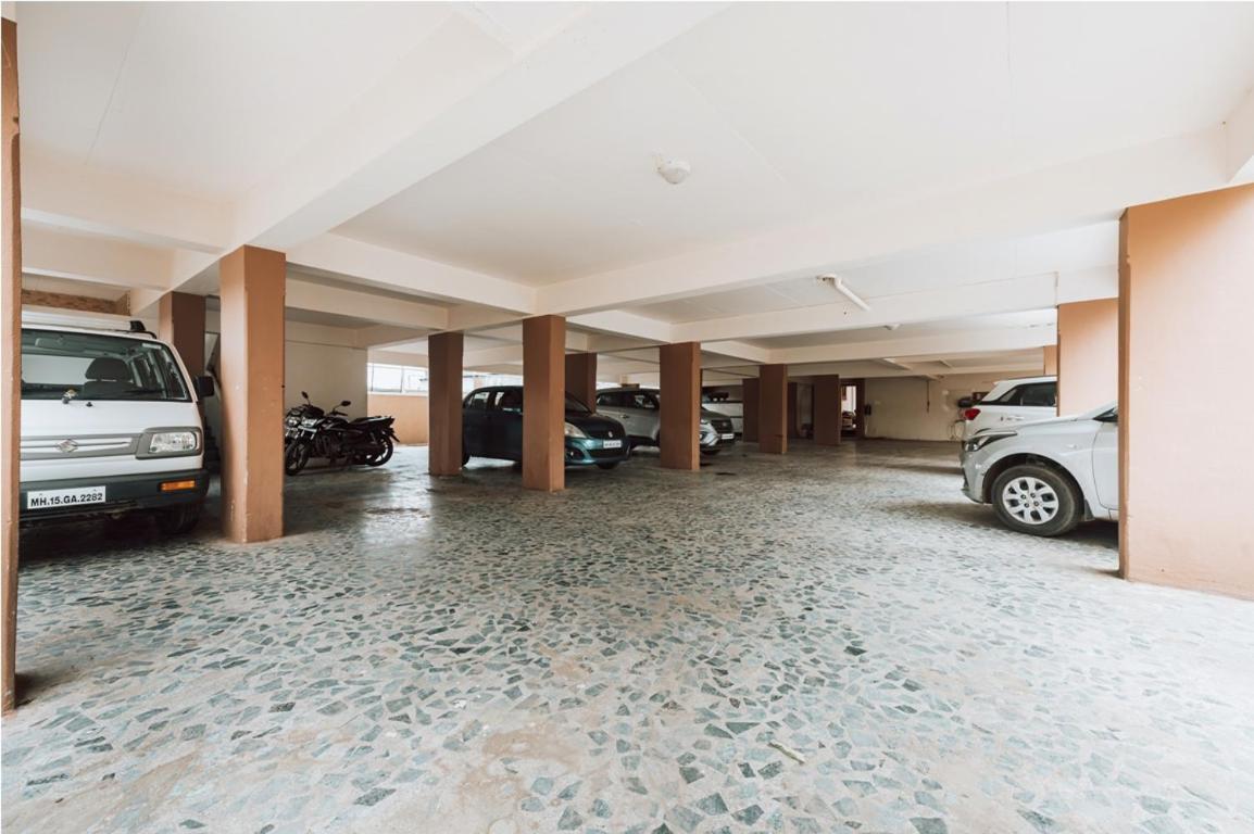 Hotel Krushna Inn Тримбак Экстерьер фото